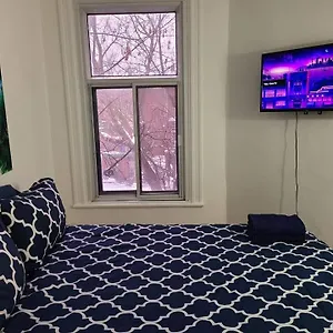 https://400-week-room-b-full-kitchen.hotels-in-montreal.org
